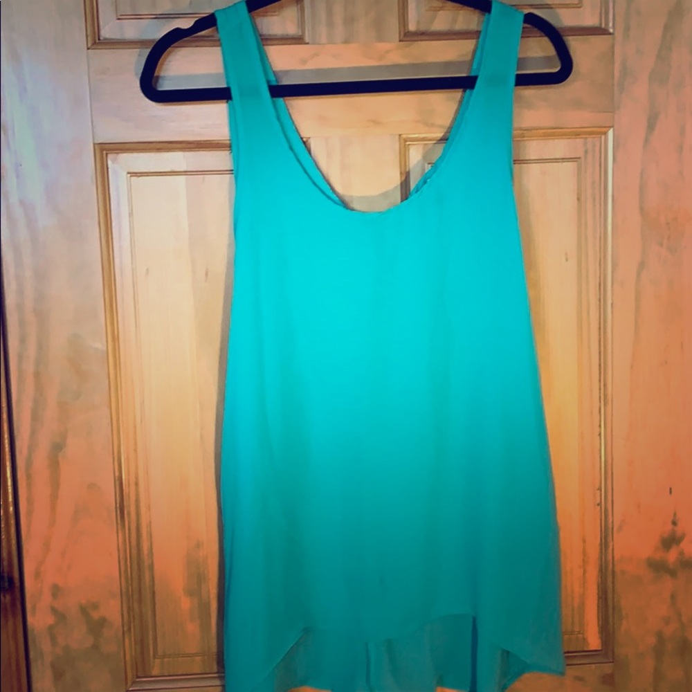 Eyeshadow -sheer shirt